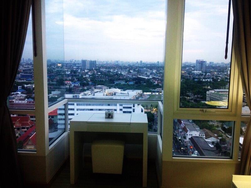 M-Service@Impact Hotel Bangkok Exterior foto